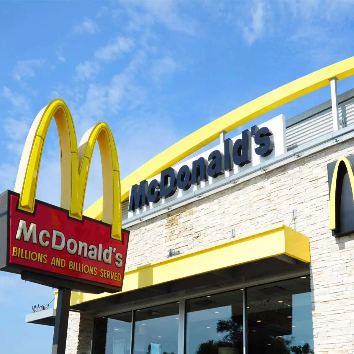 McDonald’s Launches Contactless Takeaway